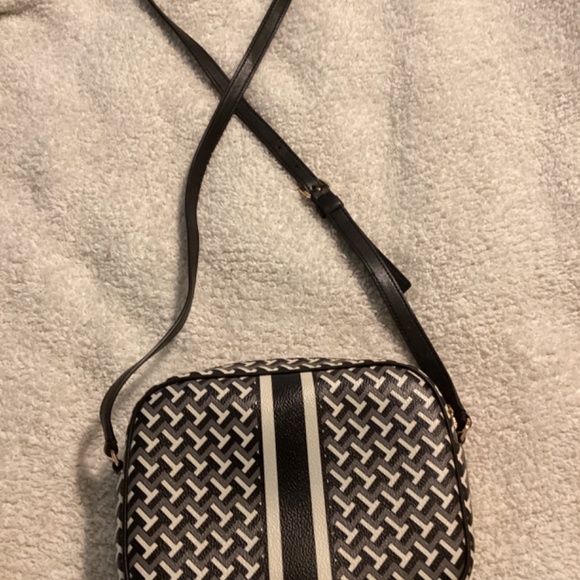 Tory Burch Bags Tory Burch Crossbody Poshmark